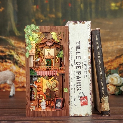 Book Nook - Squirrel Collector - 3D Puslespil